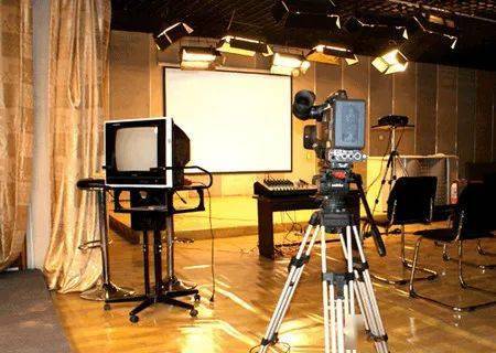 傳媒類專業(yè)介紹及就業(yè)前景分析——聚焦影視節(jié)目制作方向